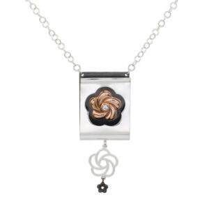 Collar Mujer Enclosure